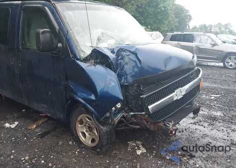 2003 Chevrolet Express z USA, uszkodzony, nr VIN 1GCEG15X431209575